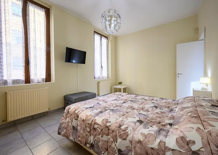 La Casa Del Sole 아파트 피아첸차